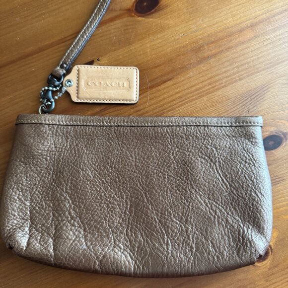 EUC Coach Bronze Metallic Zip Top Wristlet/Clutch 9 in Long x 5.5 in Wide - Picture 6 of 9